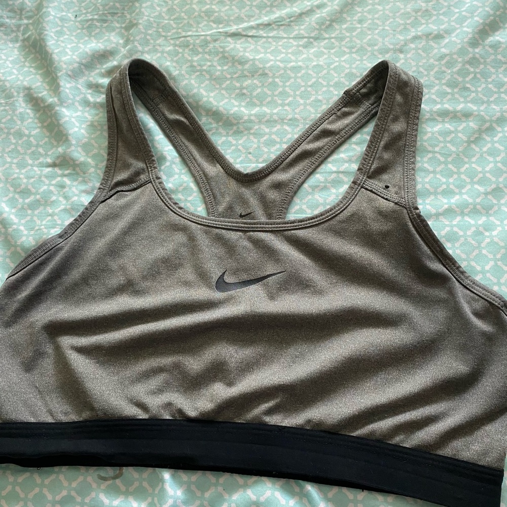 nike sports bra